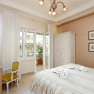 Deco's Place Teodora Roma